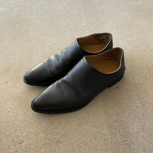 EVERLANE  leather shoes size 51/2
